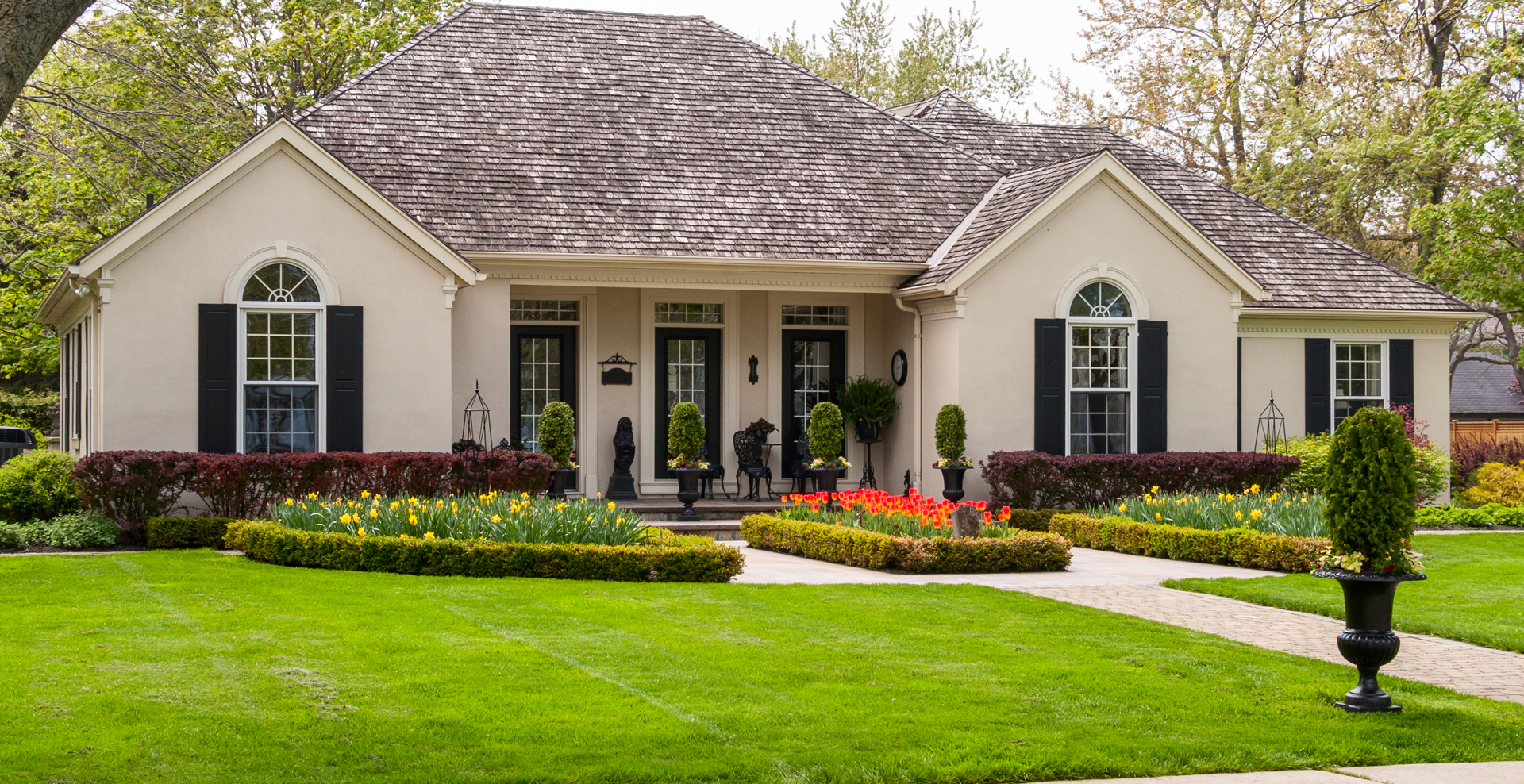 Lawn care services in Jackson Mississippi home